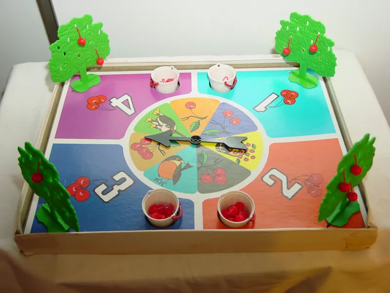 Hi Ho Cherry-O classic counting board game for preschool and kindergarten children learning math