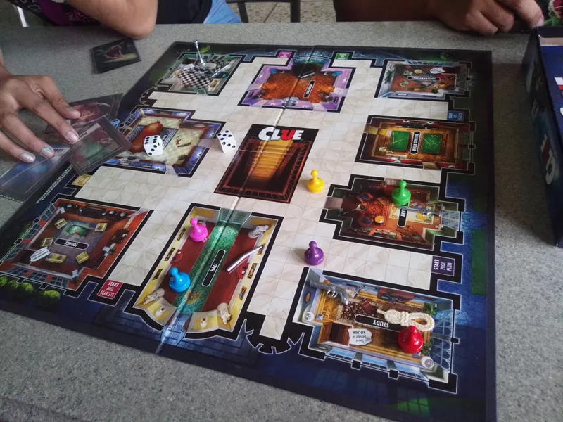 Strategic note-taking on clue board game detective notepad